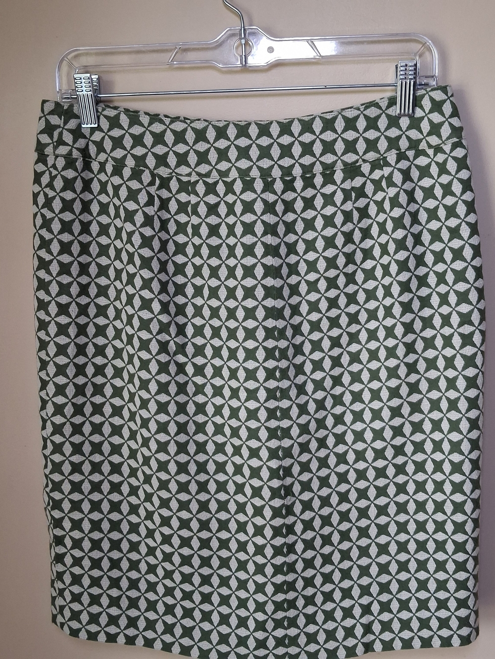 Ann Taylor LOFT Women’s Green & White Retro Geometric Pattern Skirt; Size 4